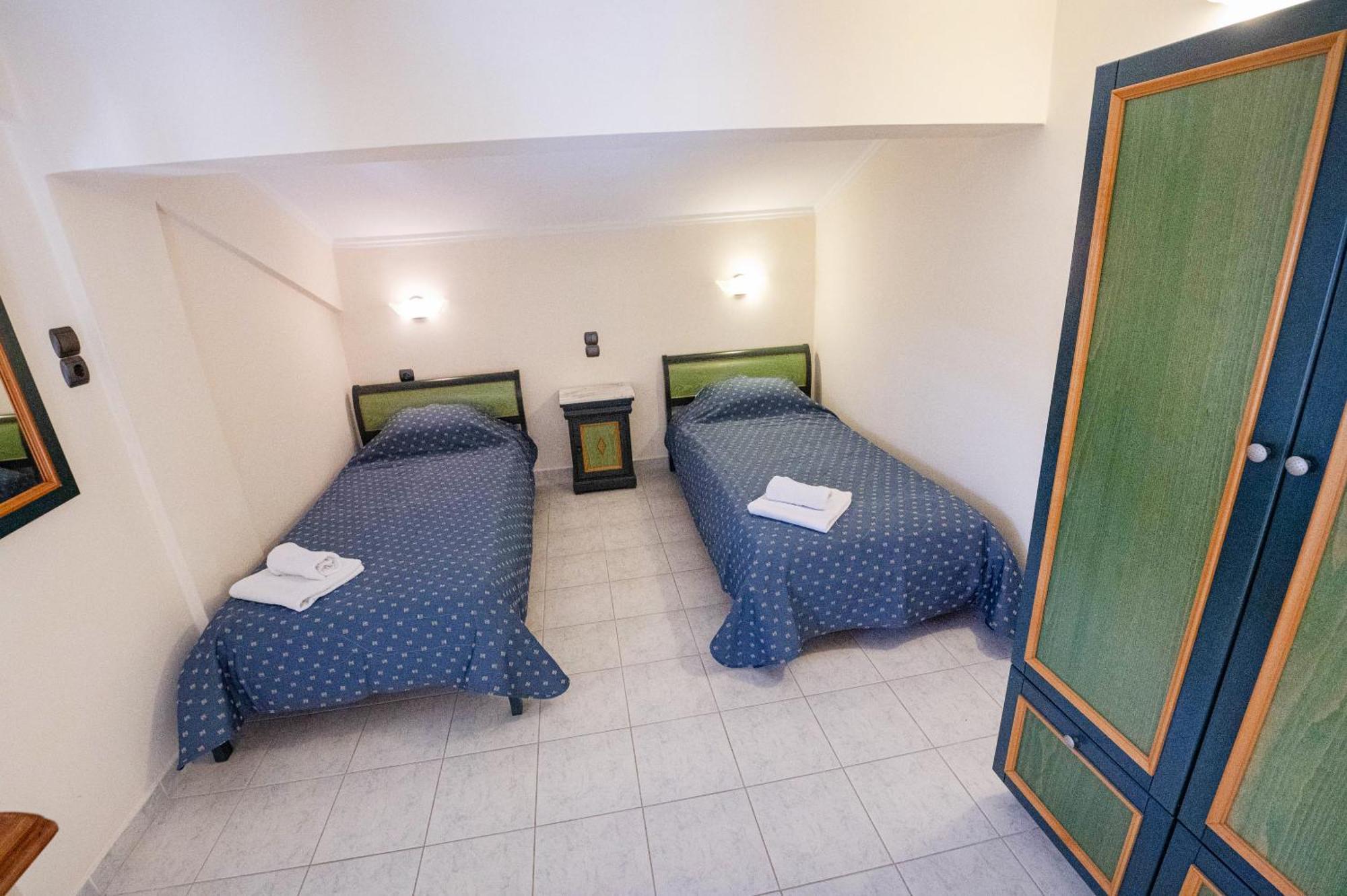 Maria Poros Apartment