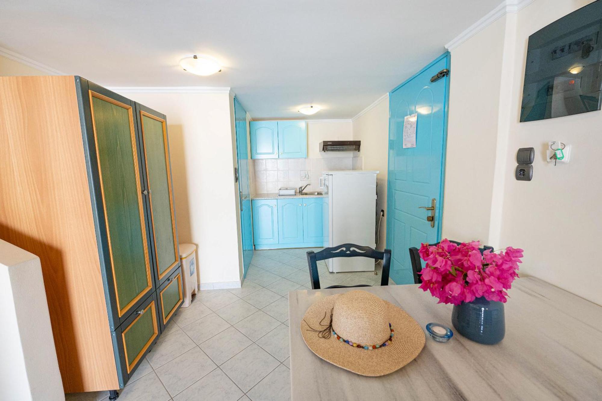 Maria Poros Apartment